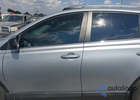2018 Toyota Rav4 Le z USA, uszkodzony, nr VIN 2T3ZFREV9JW521665